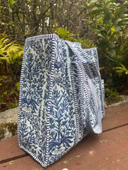 Bags & Travel – Hand-Printed Recycled Cotton Tote Bag (Jodhpur Sky)